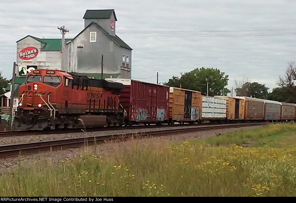 BNSF 4236 East